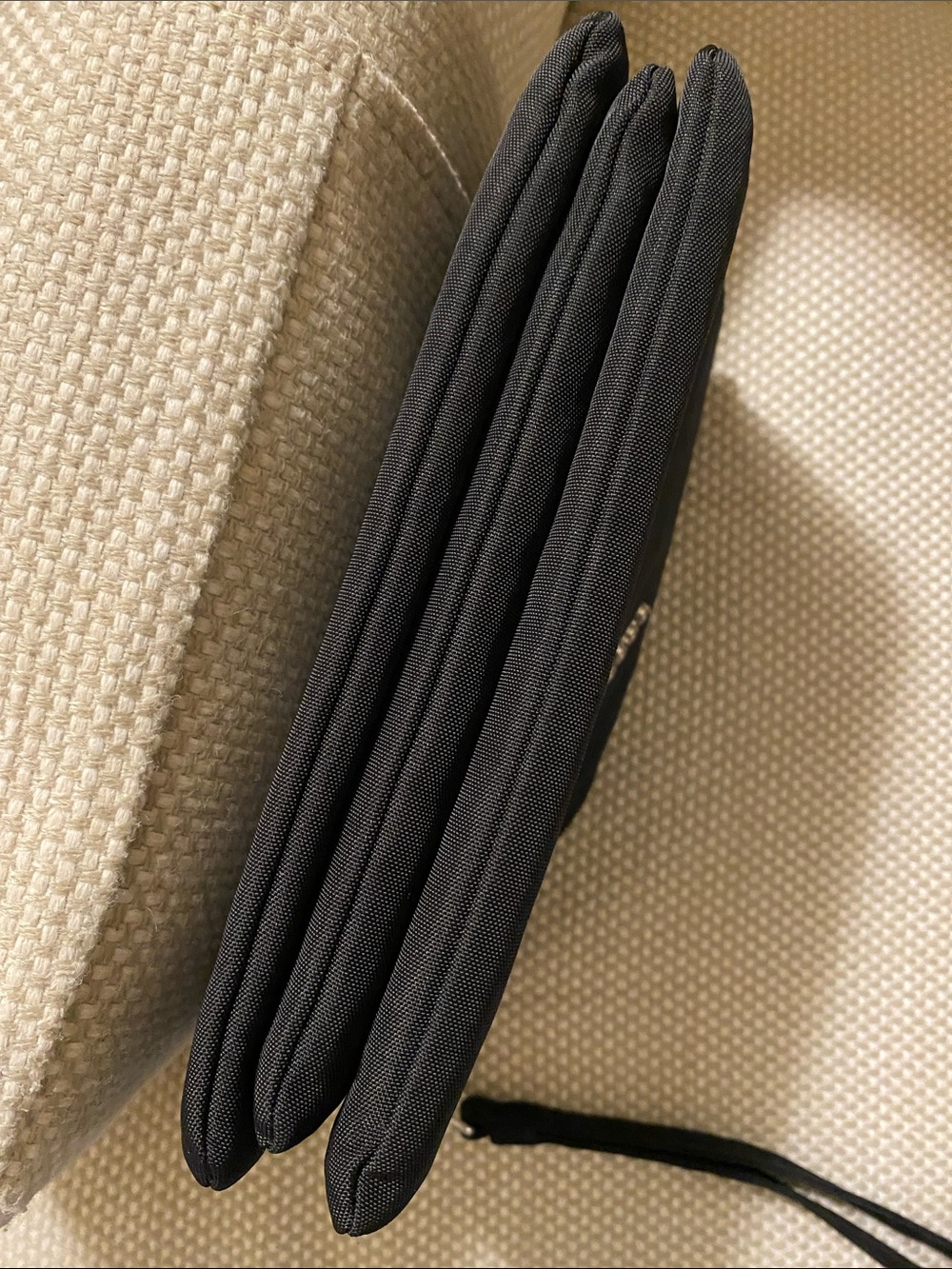 Baggallini Black Nylon Crossbody Bag •
Wristlet Strap • Gray Lining - Picture 10 of 12